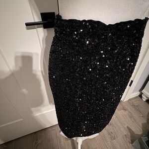 NWT, Black Sequin Skirt